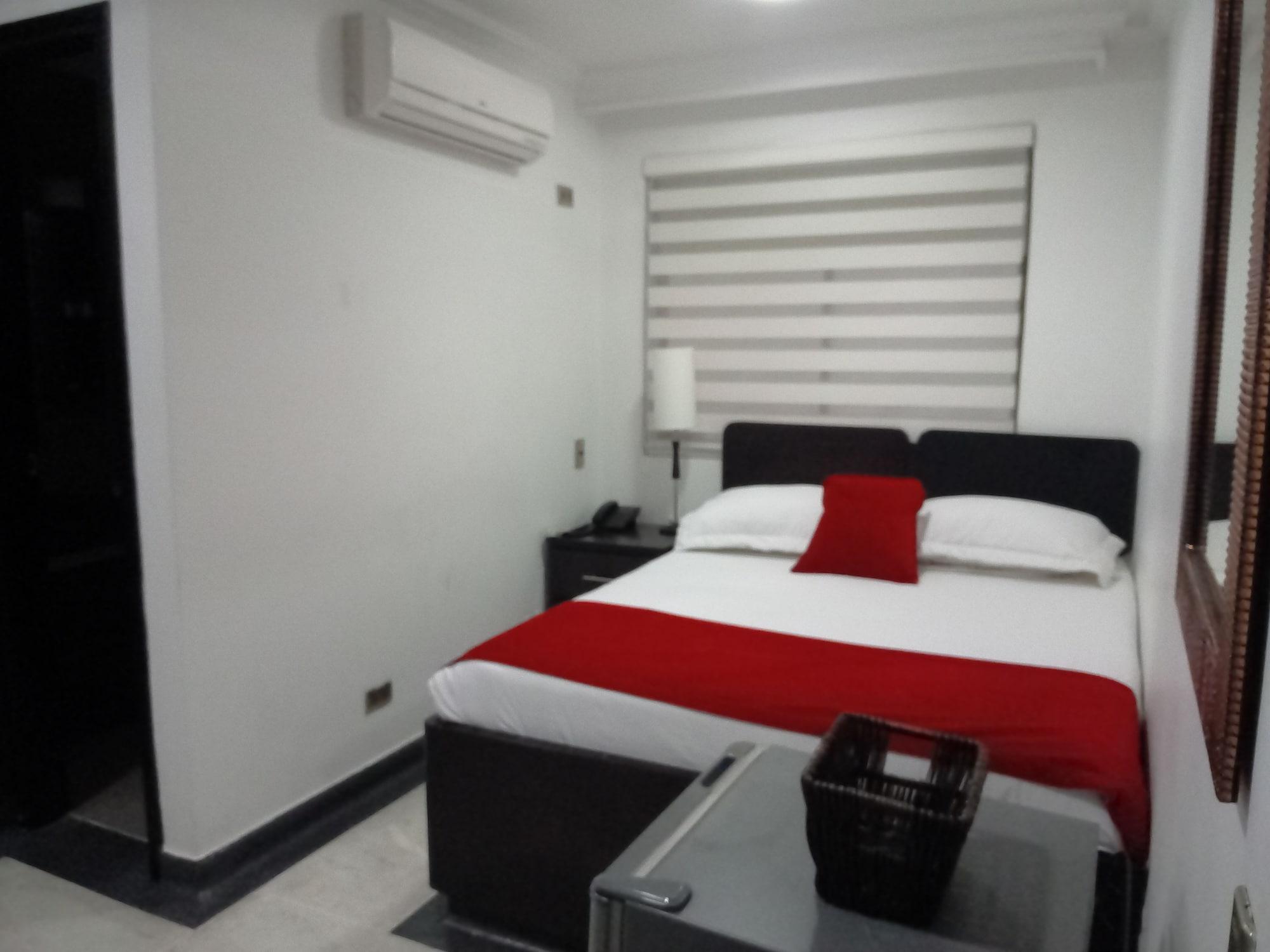 Hotel Calasanz Real Medellín Dış mekan fotoğraf