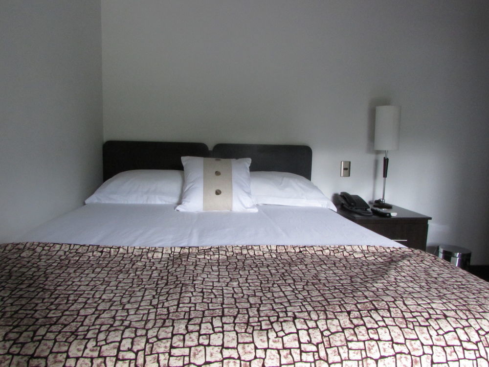 Hotel Calasanz Real Medellín Dış mekan fotoğraf